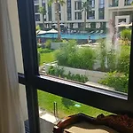 Cozy Flat азур