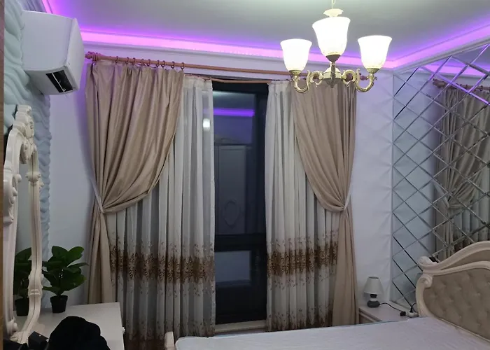 Cozy Flat азур Saints Constantine and Helena