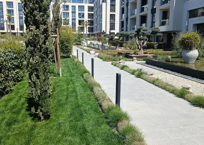 Cozy Flat азур * Saints Constantine and Helena