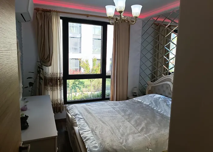 Lägenhet Cozy Flat азур Saints Constantine and Helena